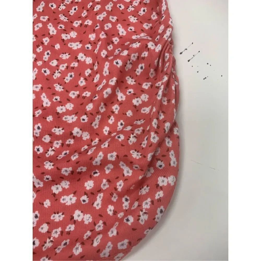 Floral Patterned T-shirt - Picture 2 of 8
